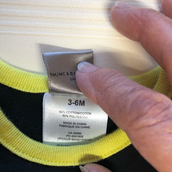 Batman 3/6 months onesie - Picture 2 of 2